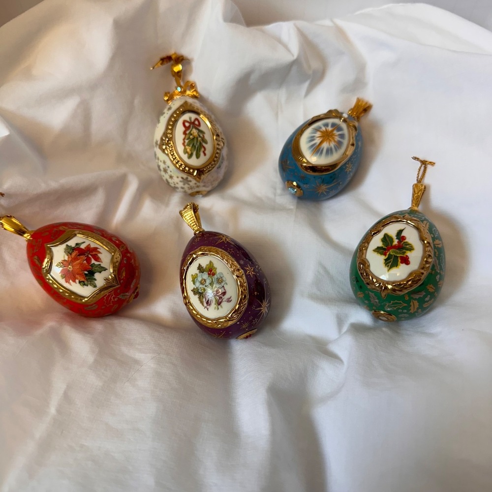 5 Vintage 1993 House of Faberge Franklin Mint Christmas Egg Ornaments Porcelain